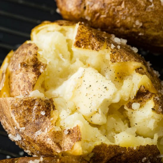 OVEN BAKED POTATOES / CRISPY SKIN