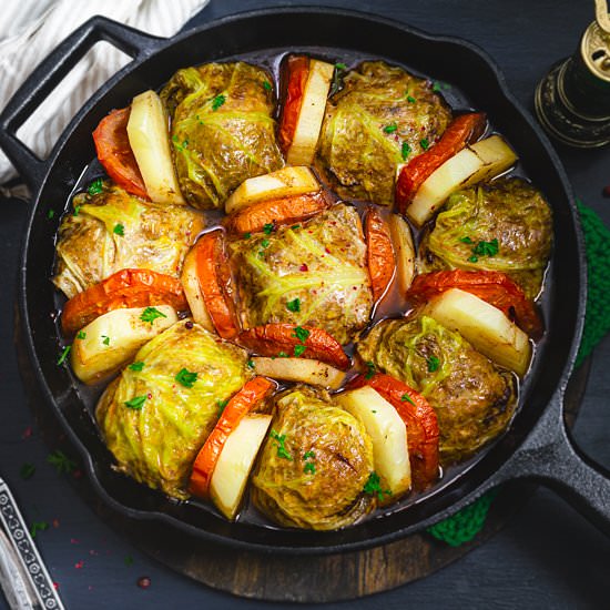 Stuffed Savoy Cabbage Rolls