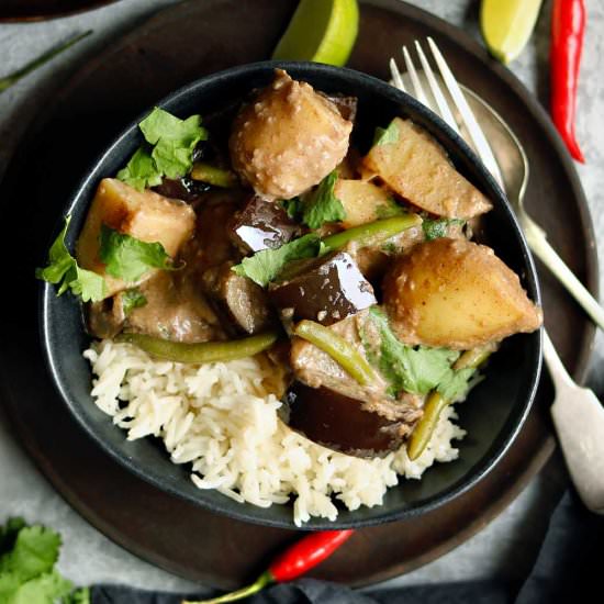 Vegan Massaman Curry