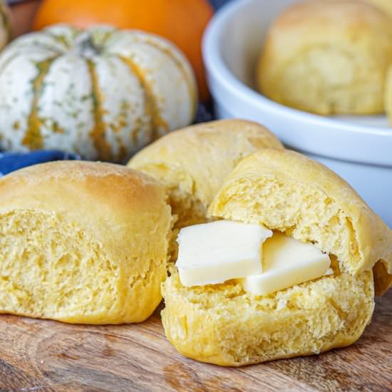 Pumpkin Yeast Rolls