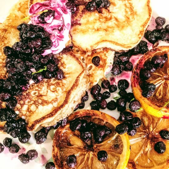 Ricotta Pancakes with Blueberry Com