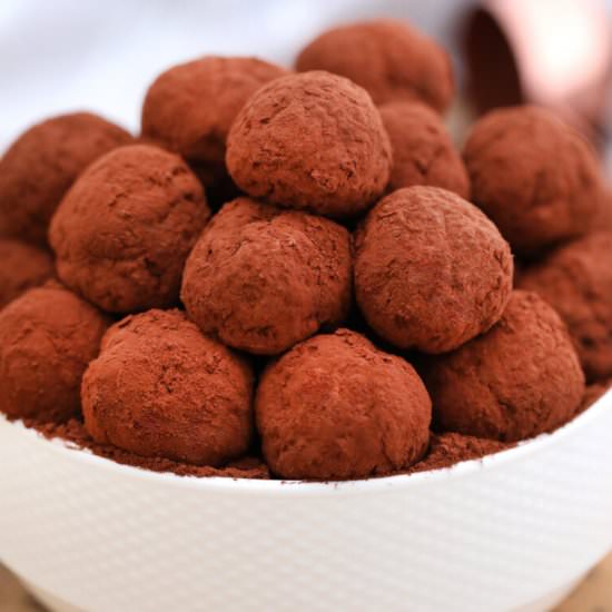 Keto Chocolate Cheesecake Bites