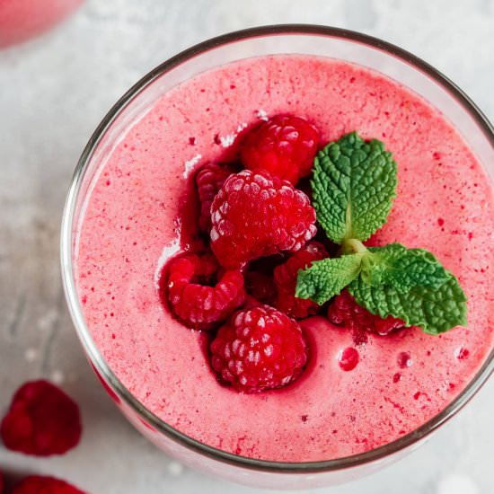 Low Carb Raspberry Smoothie