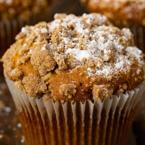 COSTCO COPYCAT CRUMB PUMPKIN MUFFIN