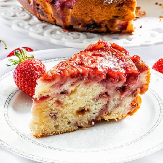 Easy Strawberry Cake