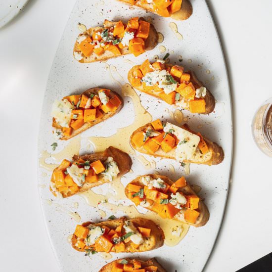 Sweet Potato & Gorgonzola Crostini