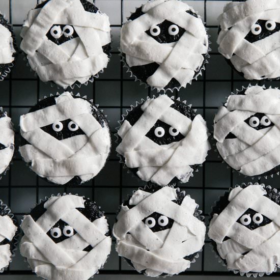 mummy dark chocolate cupcakes