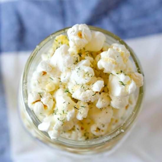 GARLIC PARMESAN DILL POPCORN