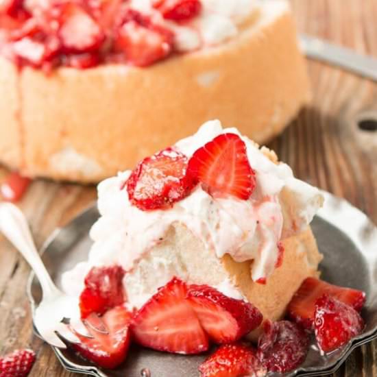 PINEAPPLE DREAM CAKE