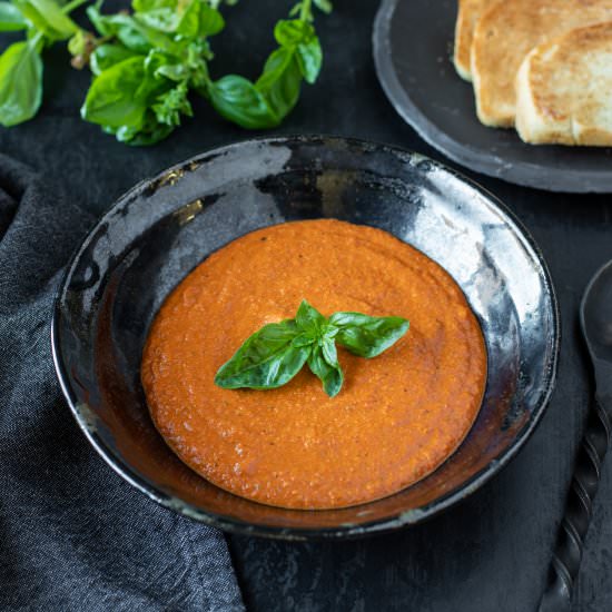 Roasted Tomato & Red Pepper Soup