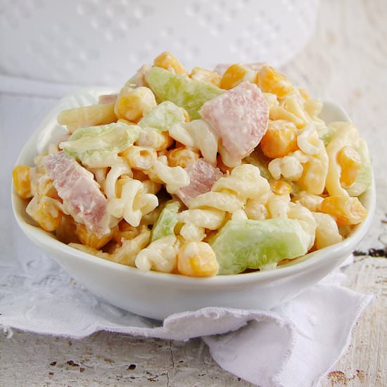 salad with noodles