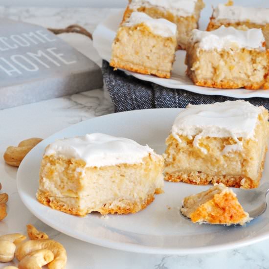 Cashew cake with meringue