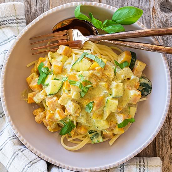 Squash With Pesto Cream Sauce Pasta