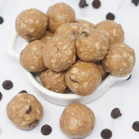Almond Butter Protein Bites