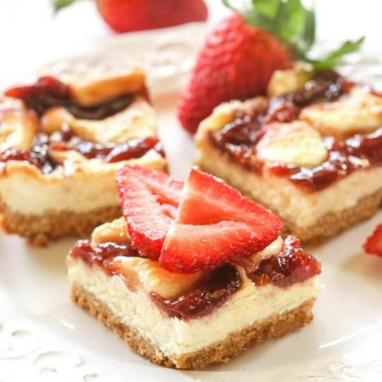 STRAWBERRY CHEESECAKE BARS