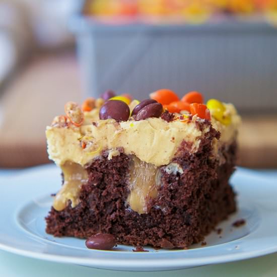 Peanut butter Poke Cake
