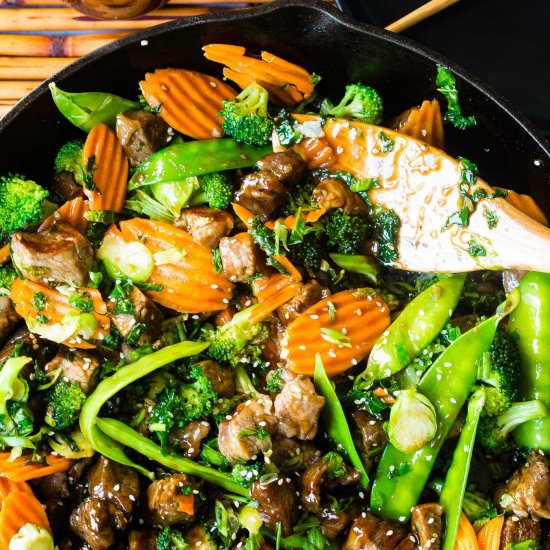 15 MINUTE SESAME STEAK STIR FRY