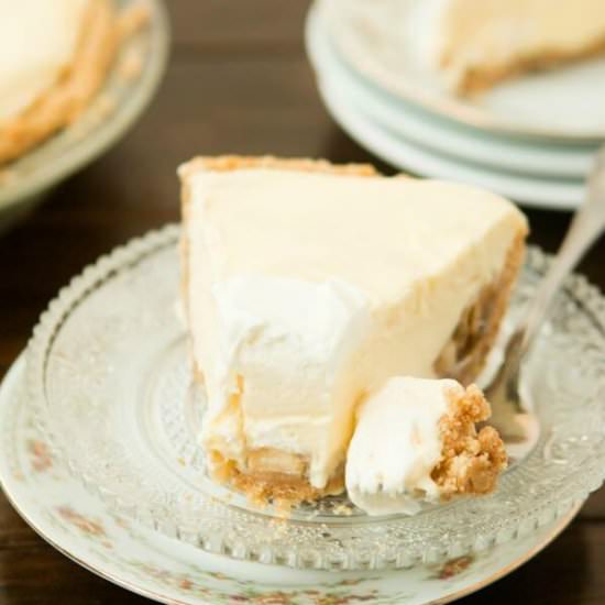 NO BAKE BANANA CREAM PIE