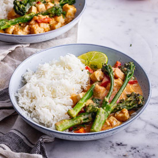 Peanut Curry with Tofu & Broccoli