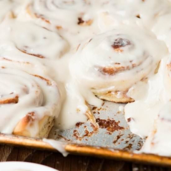 WORLD’S BEST CINNAMON ROLLS