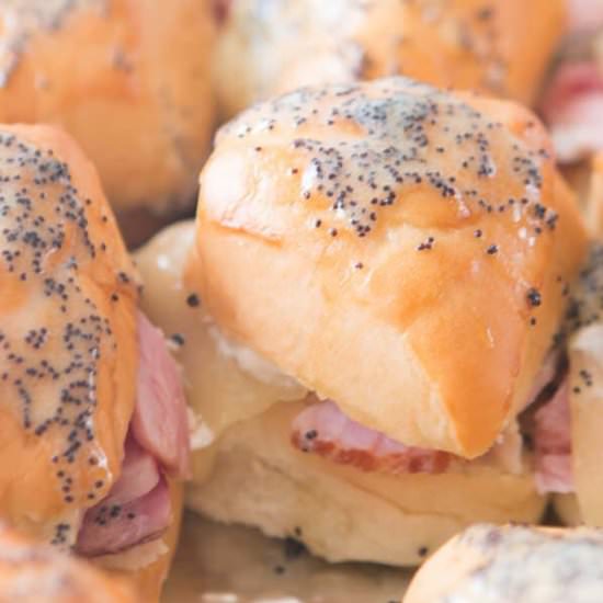 CHICKEN CORDON BLEU SLIDERS