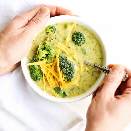 Healthy broccoli cheddar soup