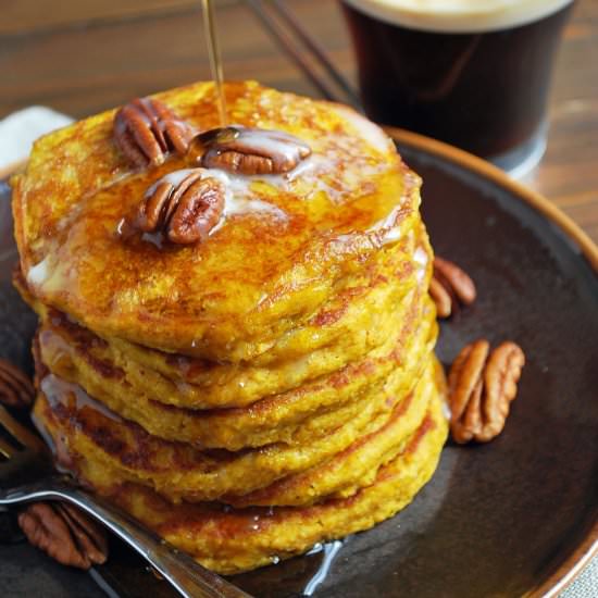Pumpkin Oat Flour Pancakes