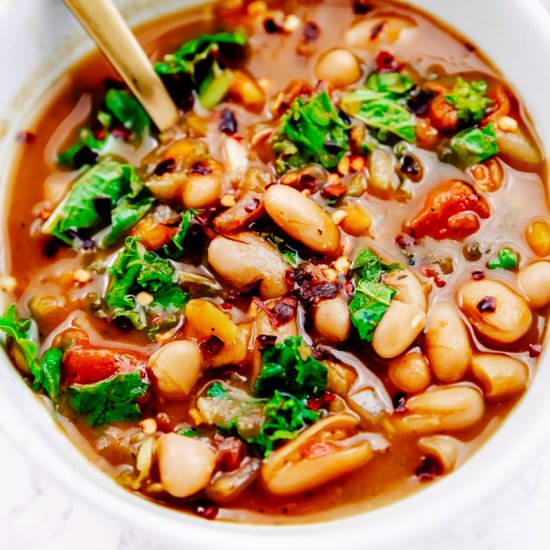 White Bean and Kale Soup