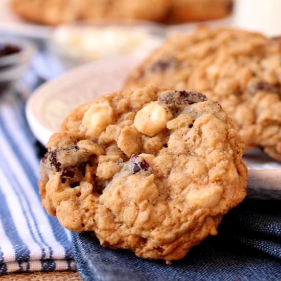 Oatmeal Cookies with Tart Cherries