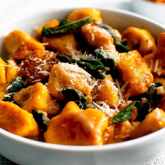 Easy Pumpkin Gnocchi & Sage Butter