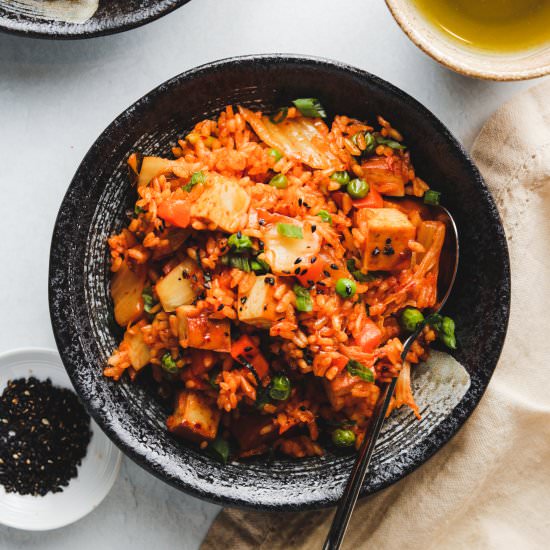 easy vegan kimchi fried rice