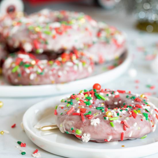 Vegan Red Velvet Baked Donuts