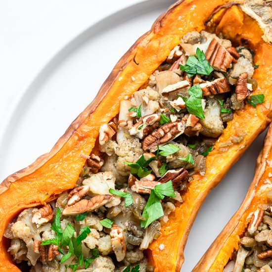 Vegan Stuffed Buterrnut Squash