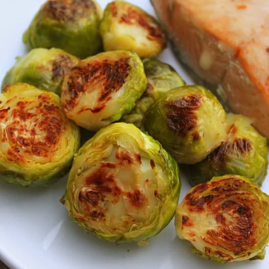 Garlic Roasted Brussels Sprouts