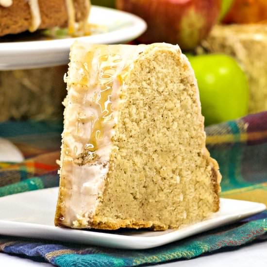 Apple Cider Bundt Cake
