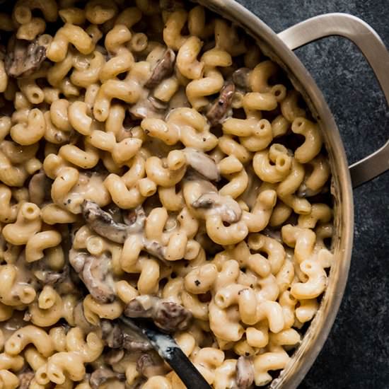 garlic mushroom mac and cheese