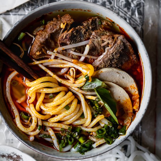 Bun Bo Hue – Spicy Beef Noodle Soup