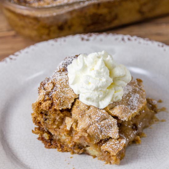 Old-Fashioned Apple Walnut Cake