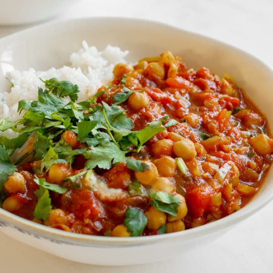 QUICK CHICKPEA CURRY