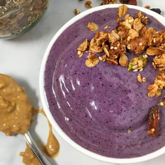 Chocolate Berry Smoothie Bowl