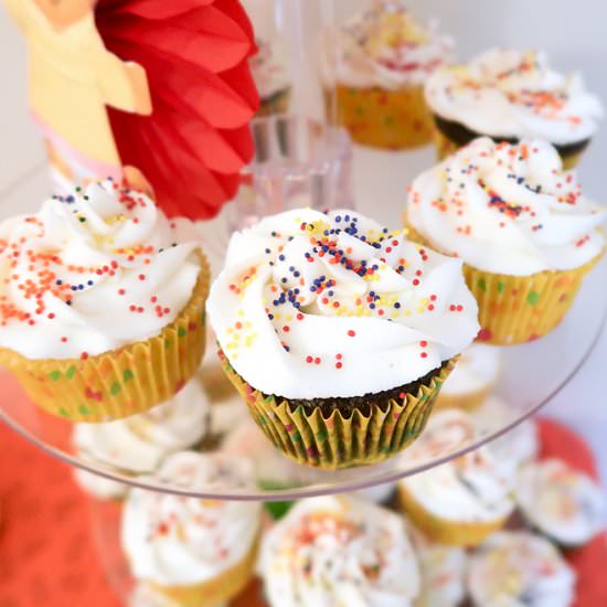Grocery Store Cake Frosting Copycat