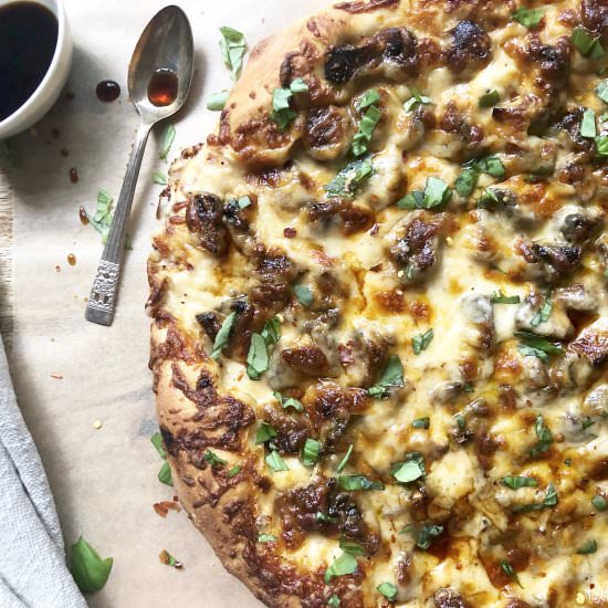 mushroom marsala pizza