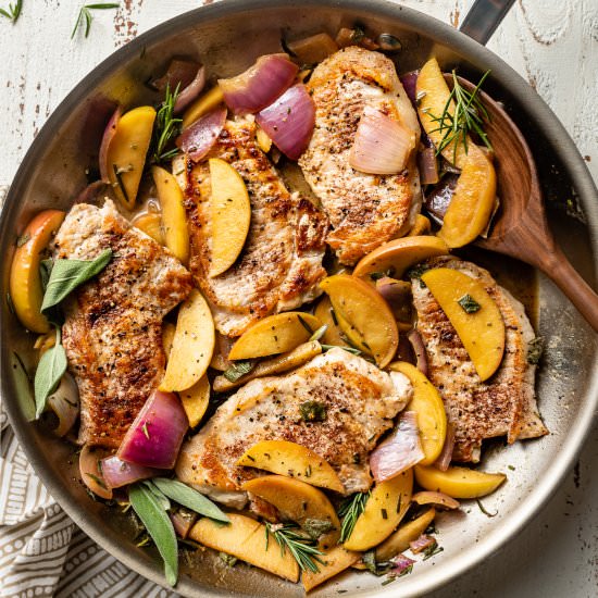 One Pan Pork Chops with Apples