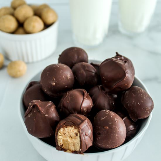 Old Fashioned Peanut Butter Balls