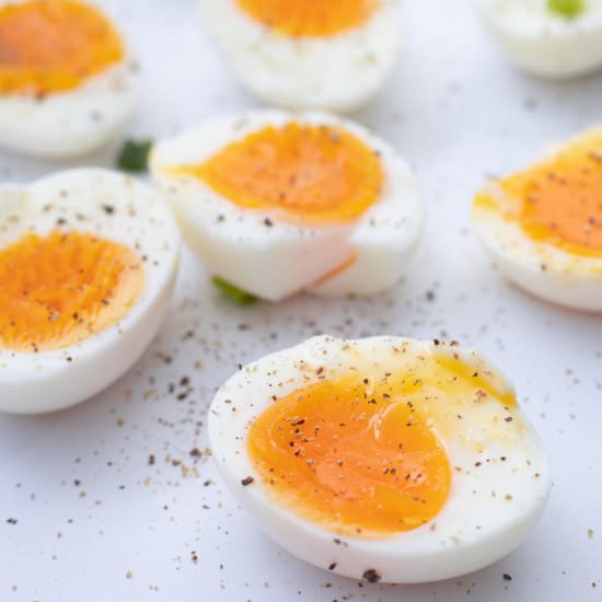 A Fine Guide on How to Boil Eggs
