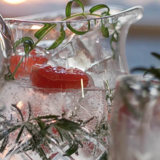 Grapefruit Rosemary Tonic