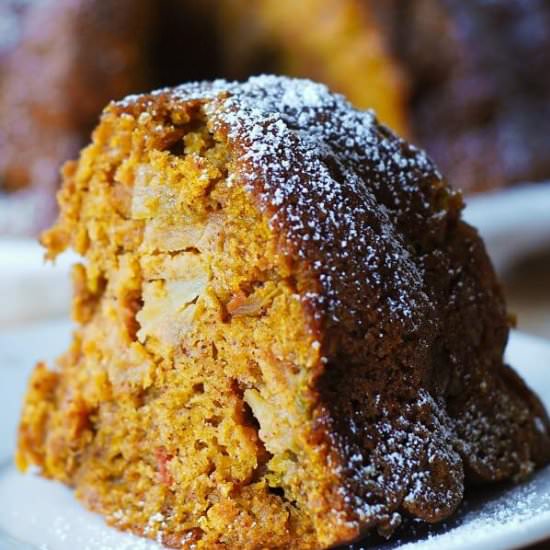 Pumpkin Apple Spice Bundt Cake