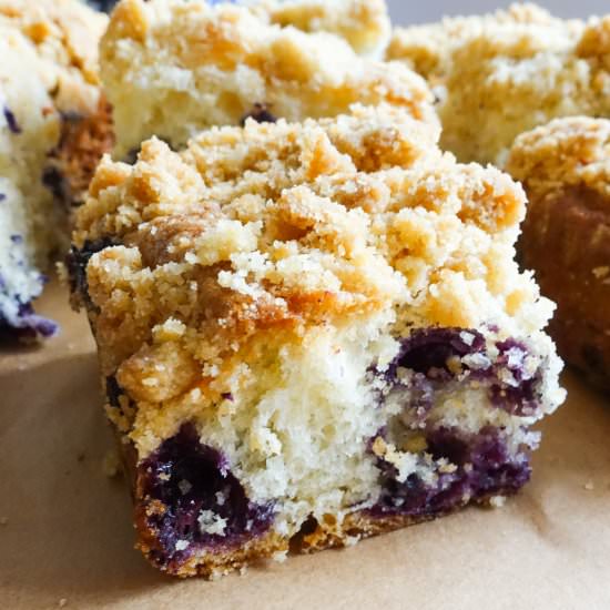 blueberry crumb cake