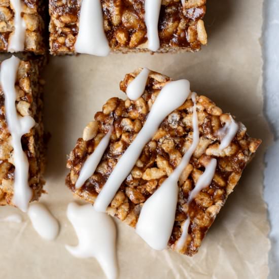 Gingerbread-Date Rice Krispie Treat