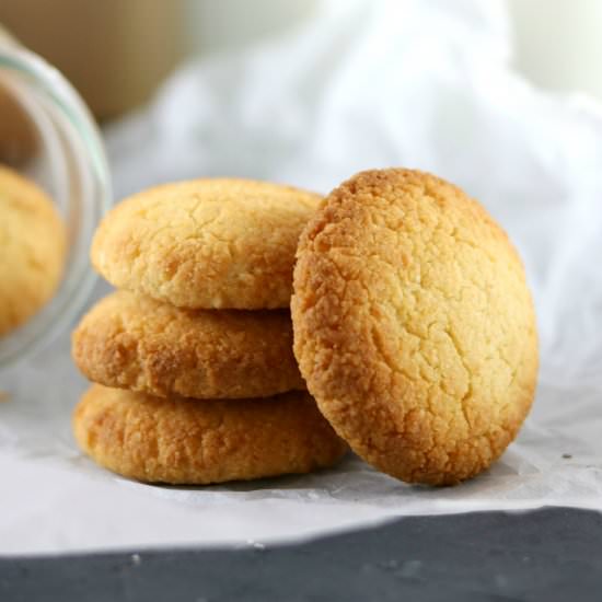 4 Ingredient Coconut Cookies